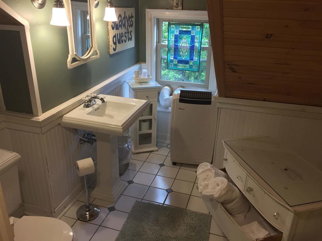 Ogunquit Beach Inn Bilik gambar